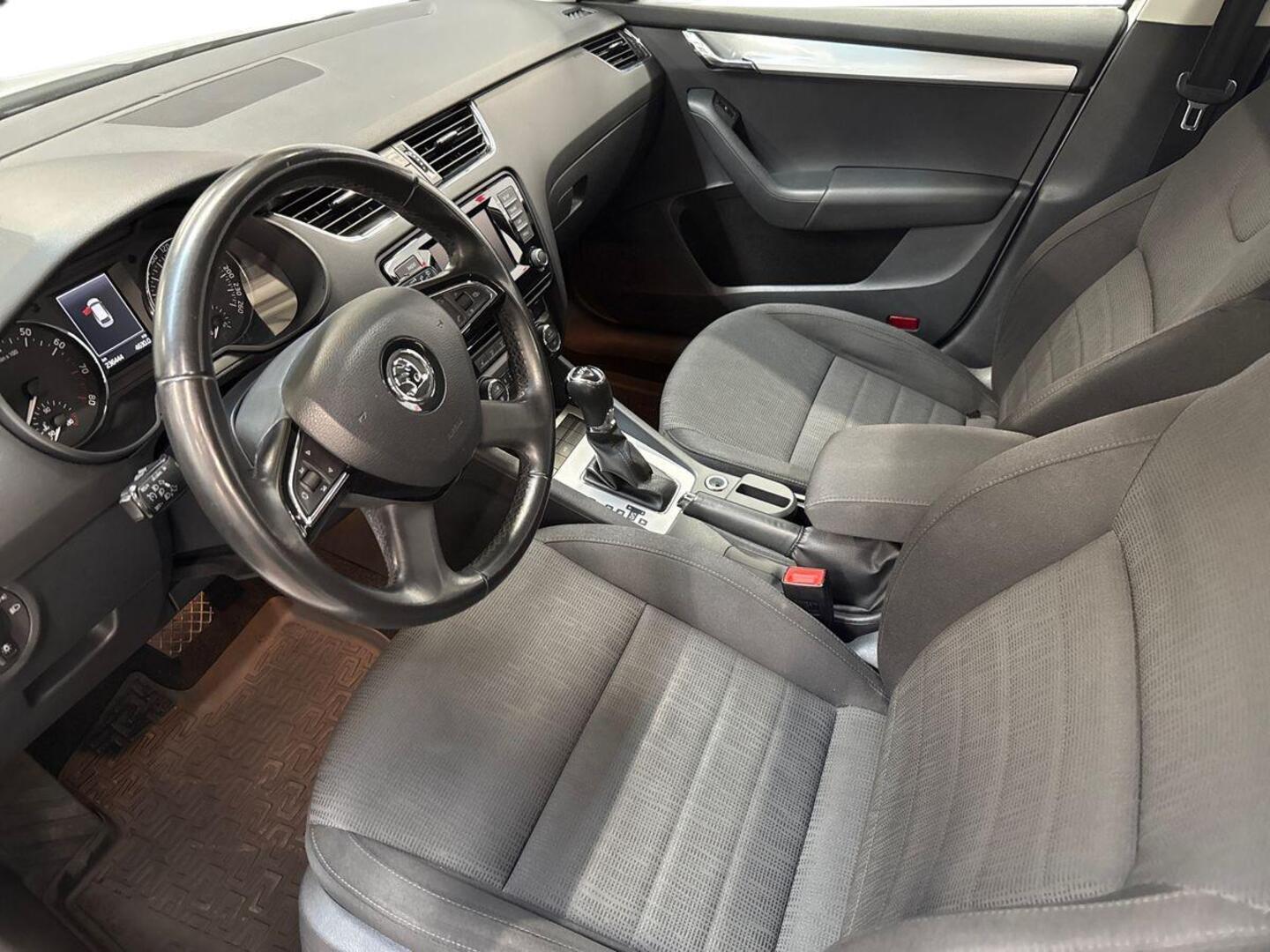 SKODA Octavia 2013