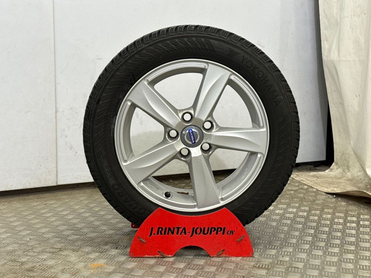 VOLVO V40 2014