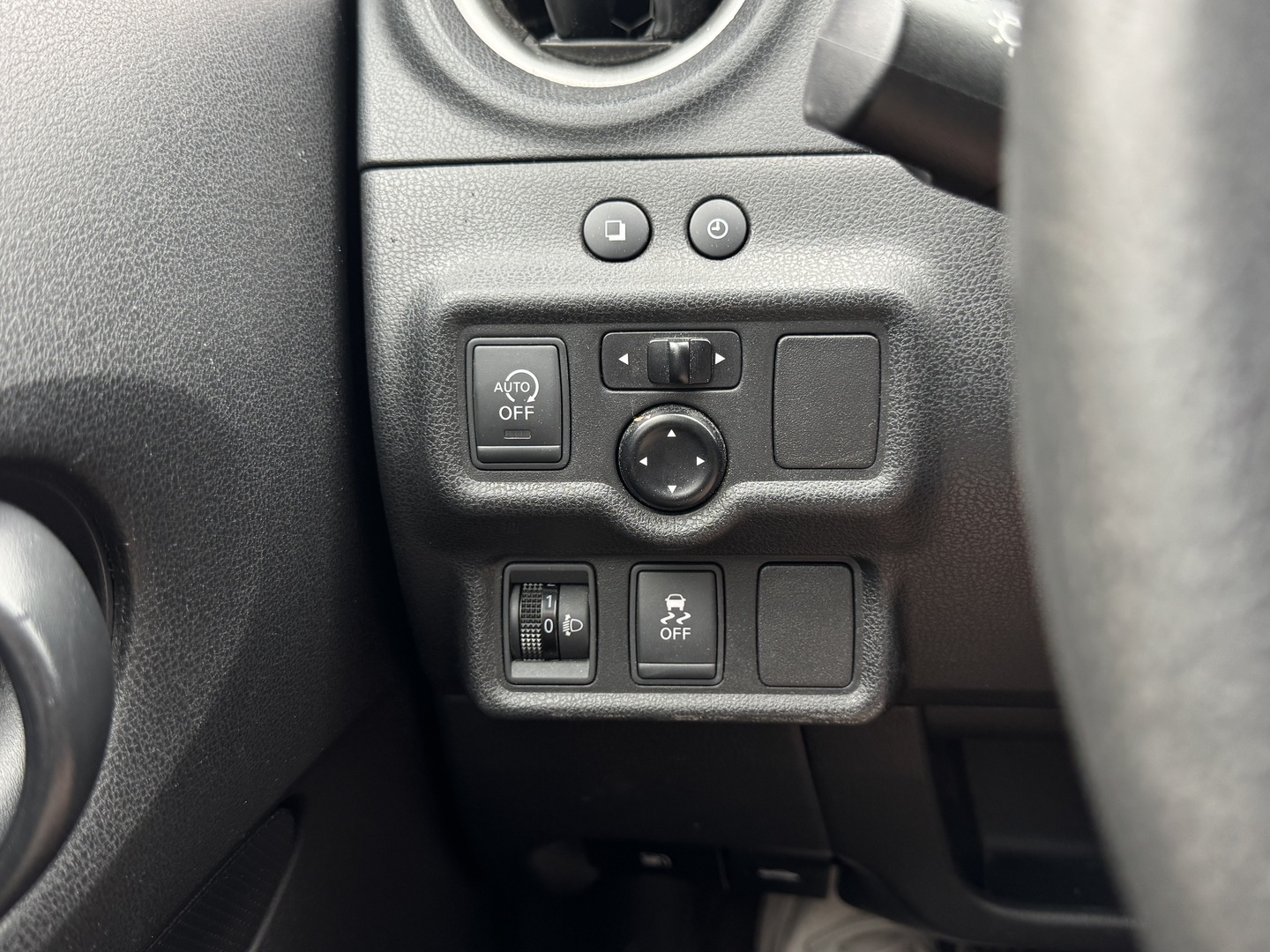 NISSAN Note 2016