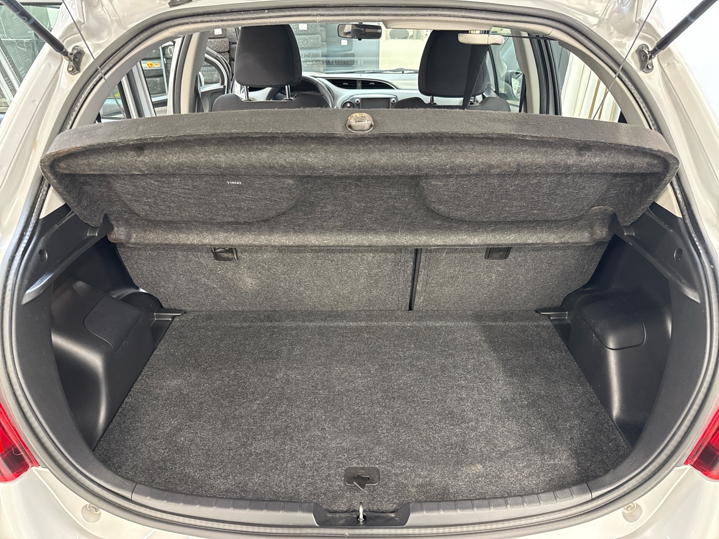 TOYOTA Yaris 2017