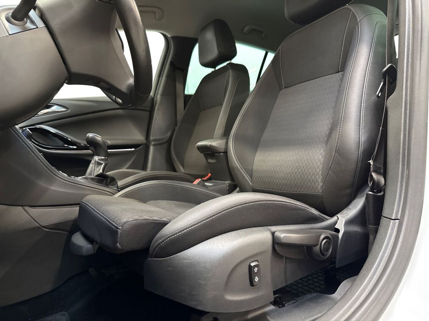 OPEL Astra 2017
