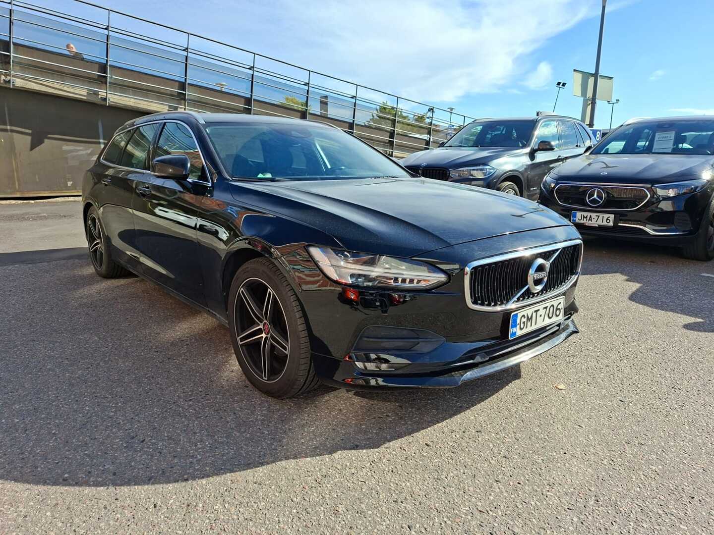 VOLVO V90 1