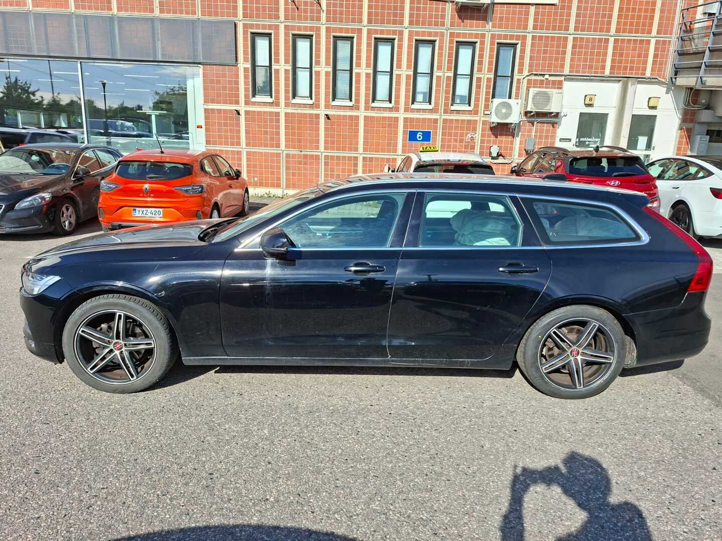 VOLVO V90 5