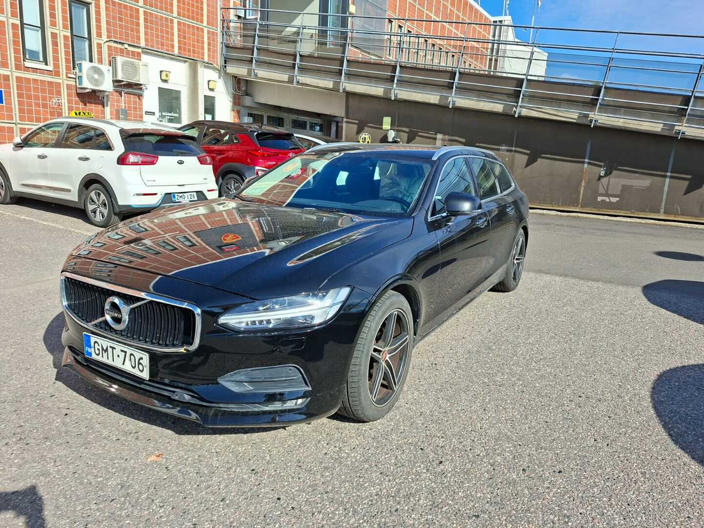 VOLVO V90 6
