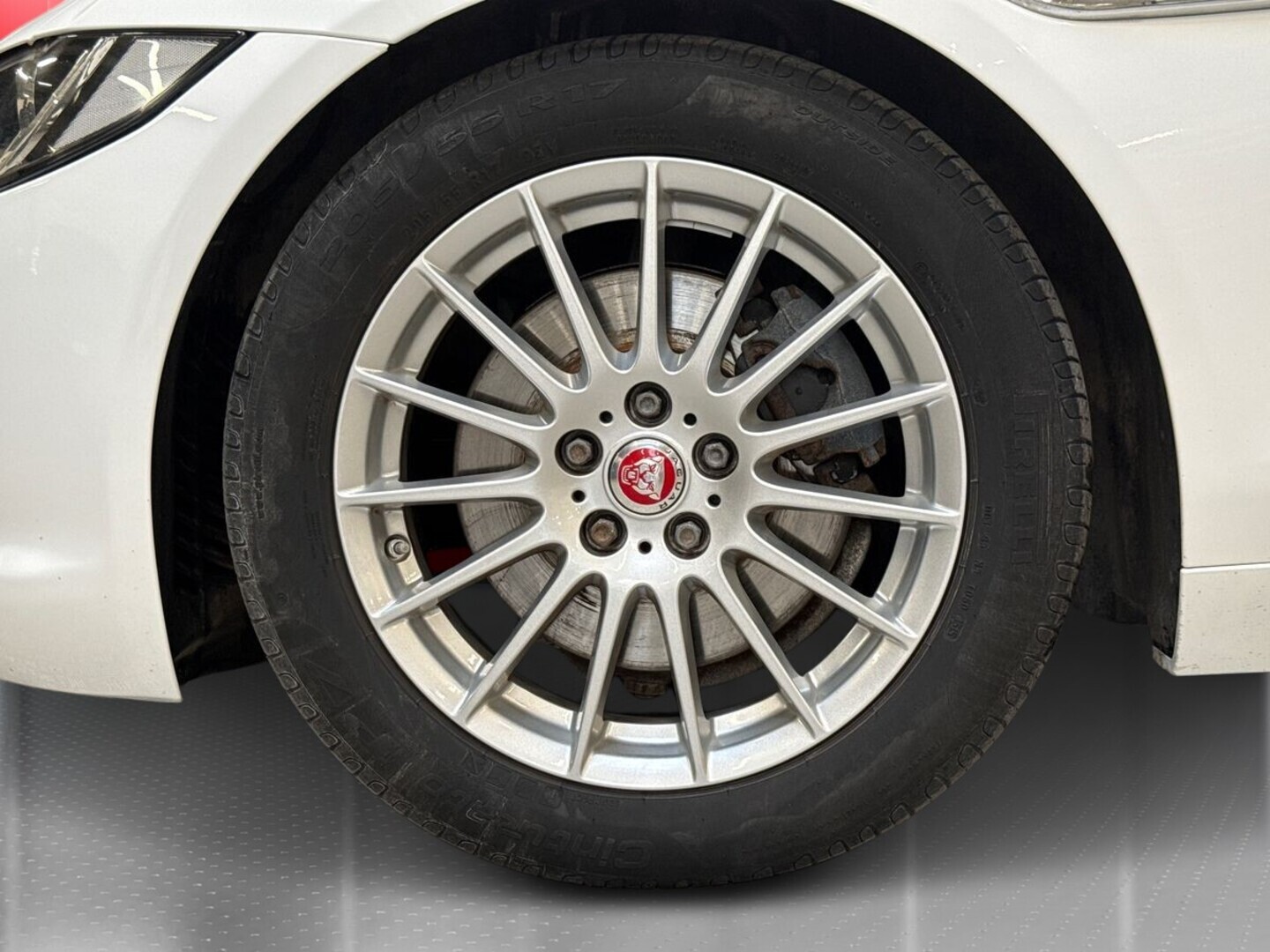 JAGUAR XE 2015