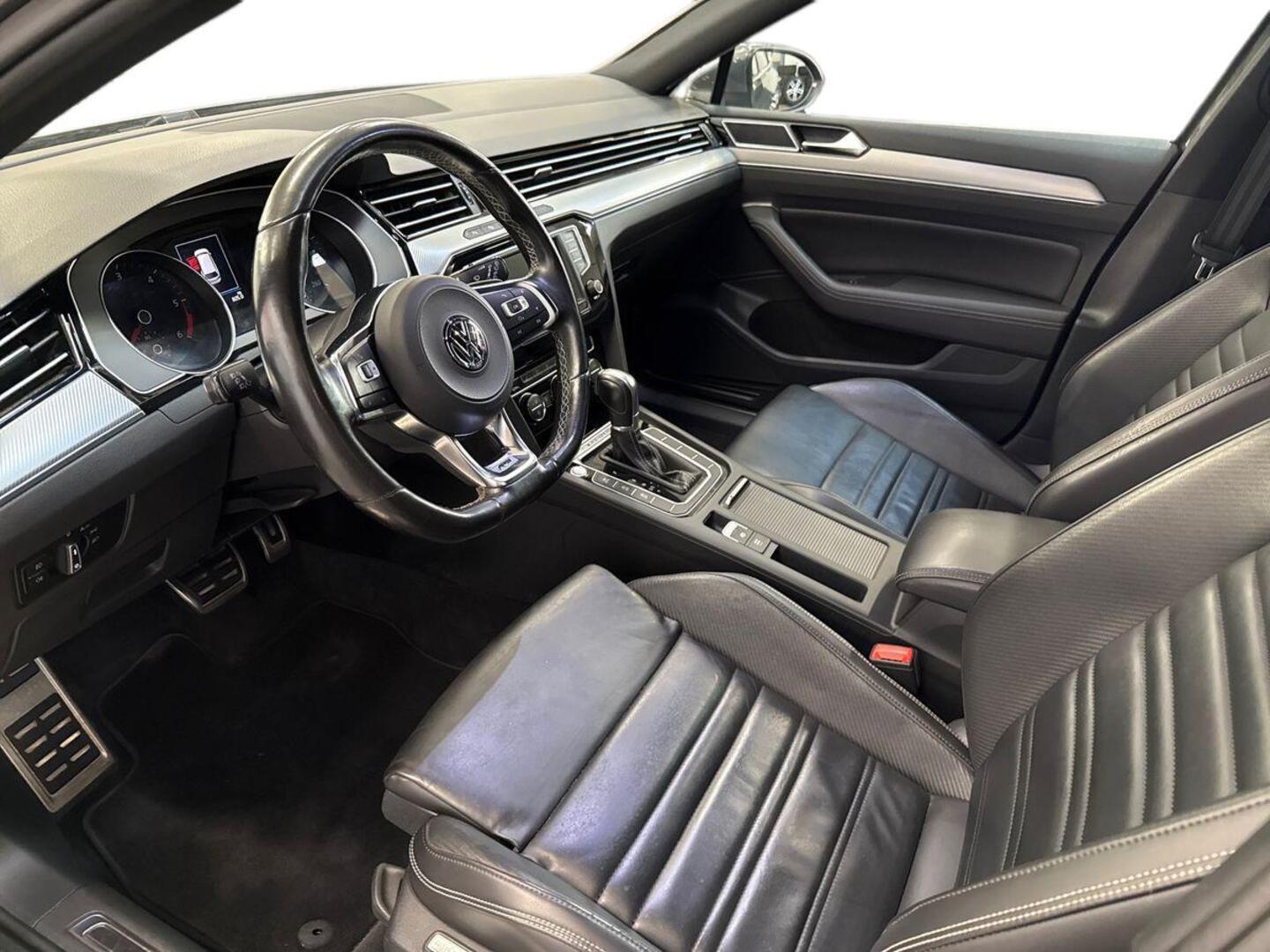 VOLKSWAGEN Passat 2016