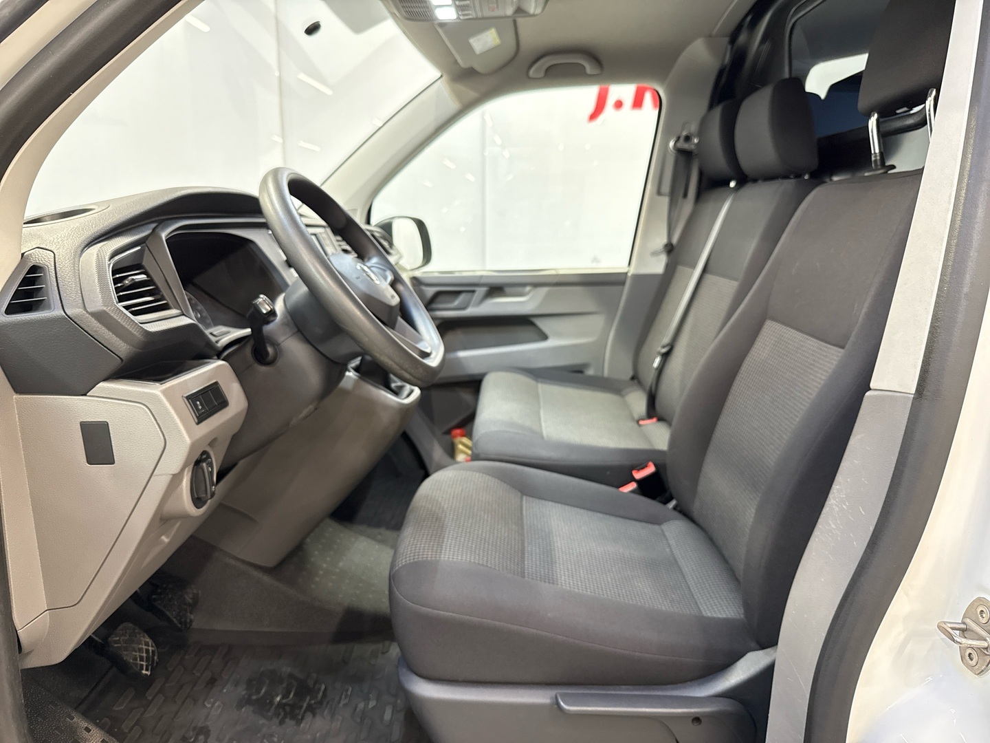 VOLKSWAGEN Transporter 2020