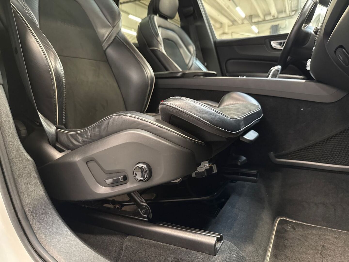 VOLVO XC60 2018