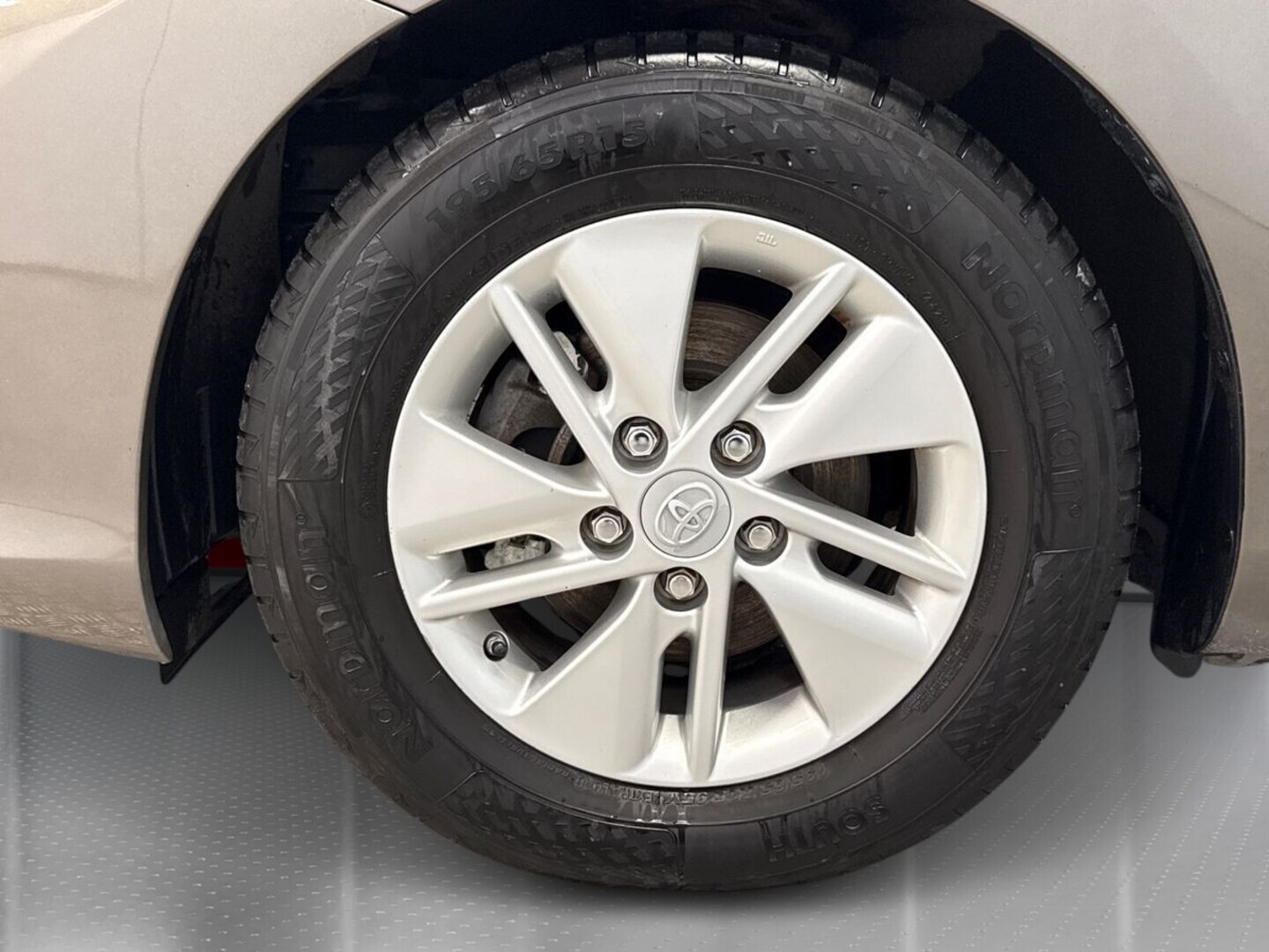 TOYOTA Auris 2018