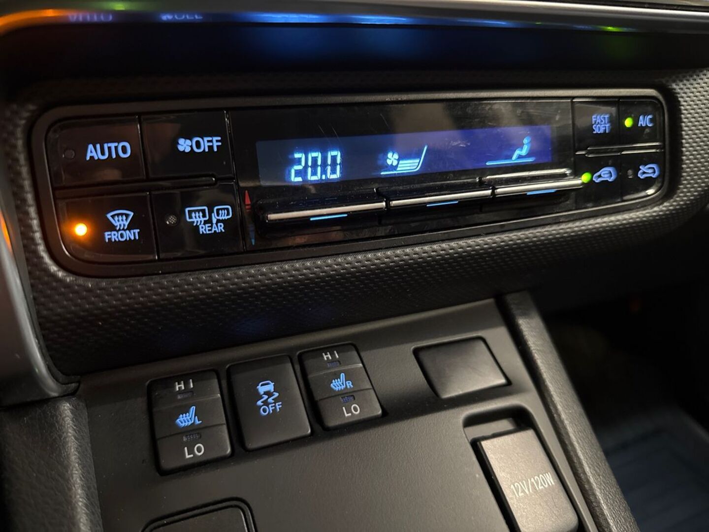 TOYOTA Auris 2018