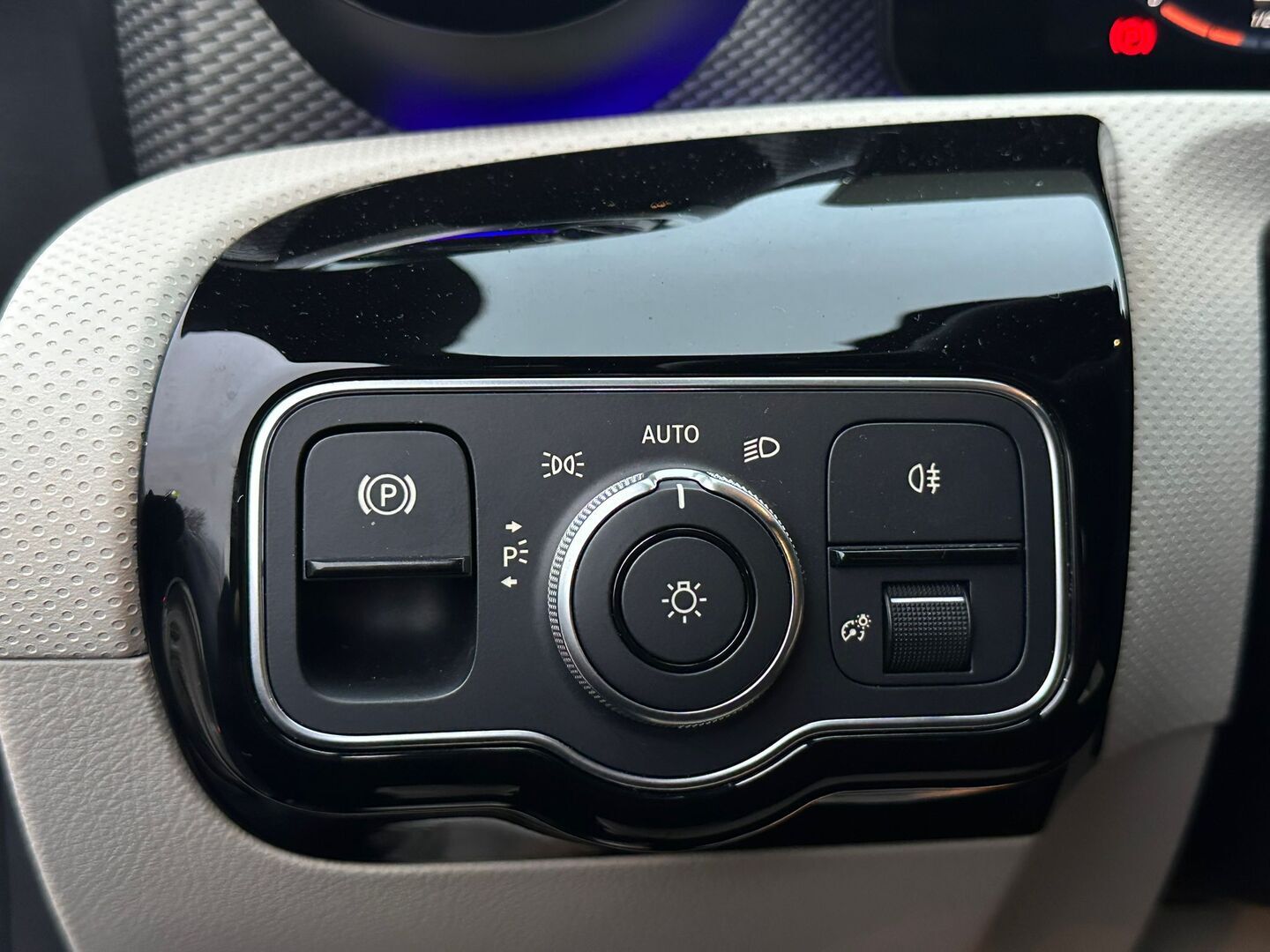 MERCEDES-BENZ CLA 2023