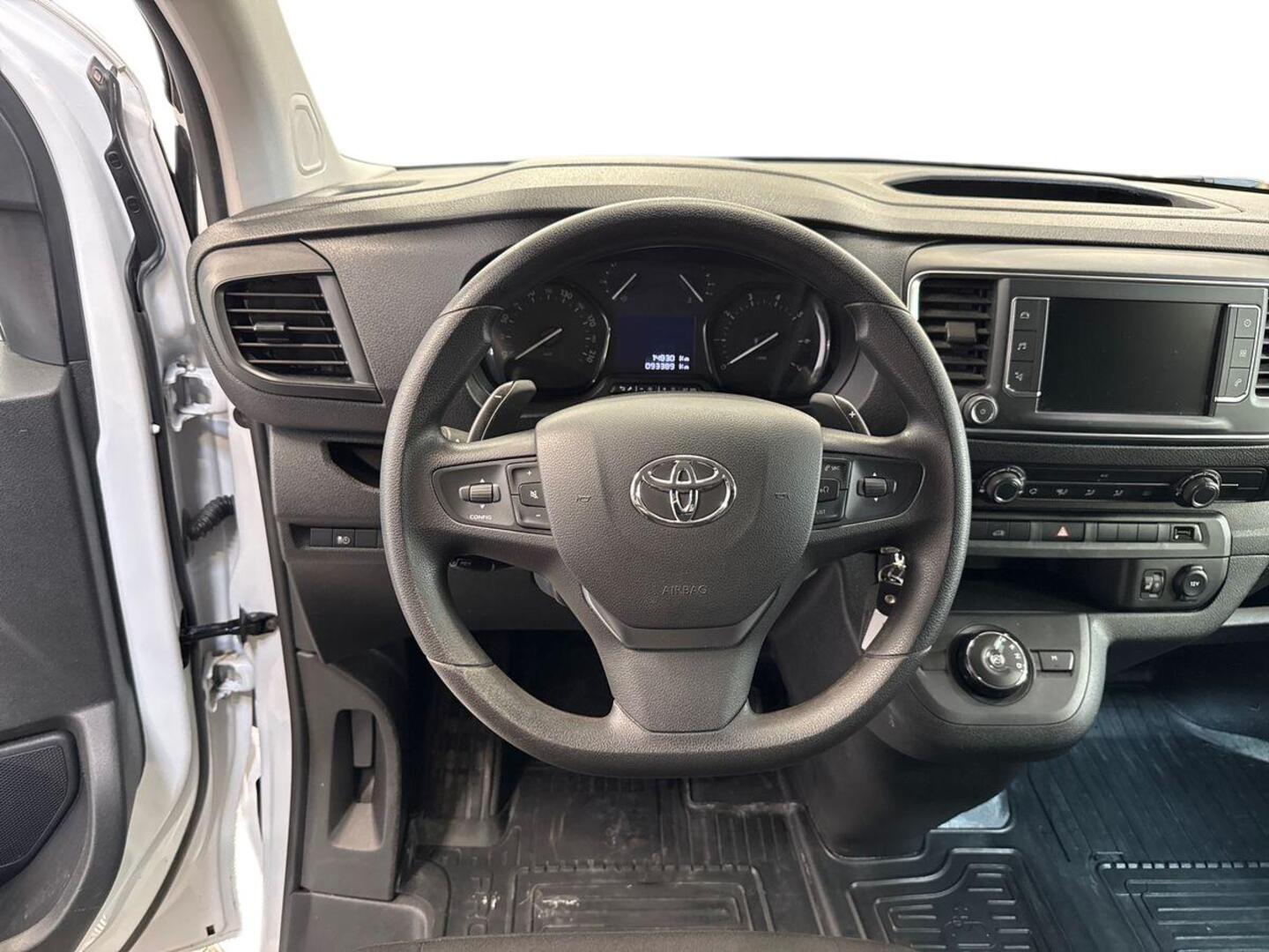 TOYOTA Proace 2023