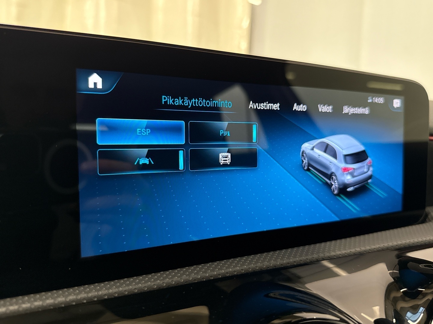 MERCEDES-BENZ A 2021