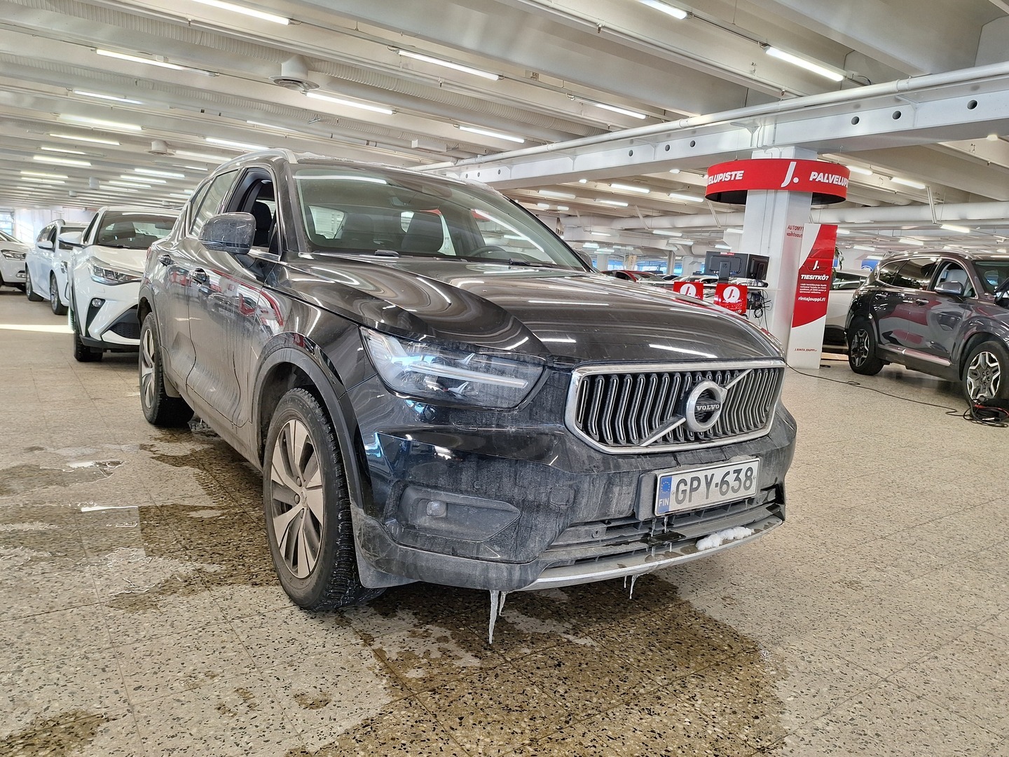 VOLVO XC40 2021