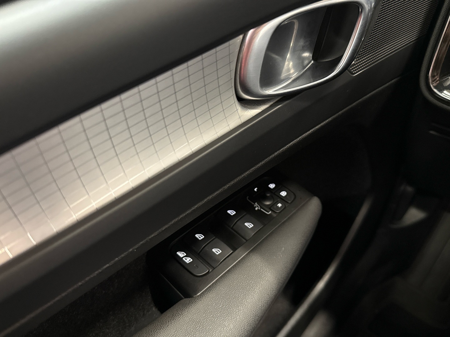 VOLVO XC40 2021
