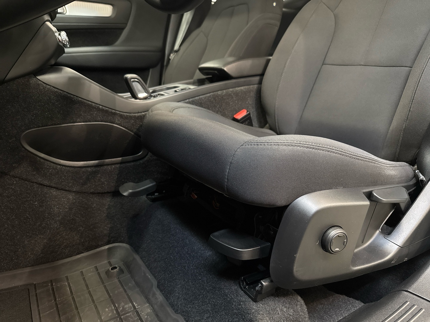 VOLVO XC40 2021