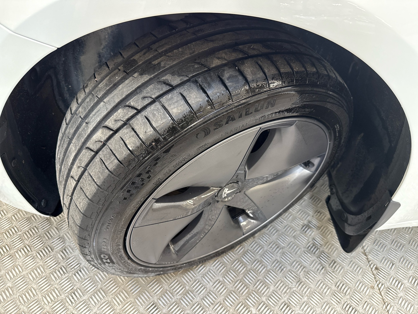 TESLA Model 3 2019