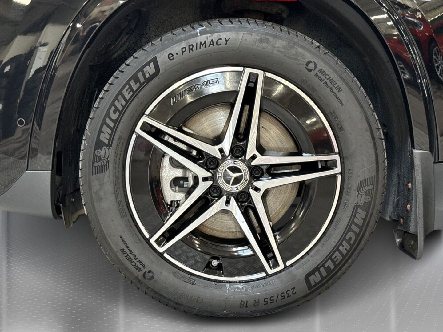 MERCEDES-BENZ EQA 2024