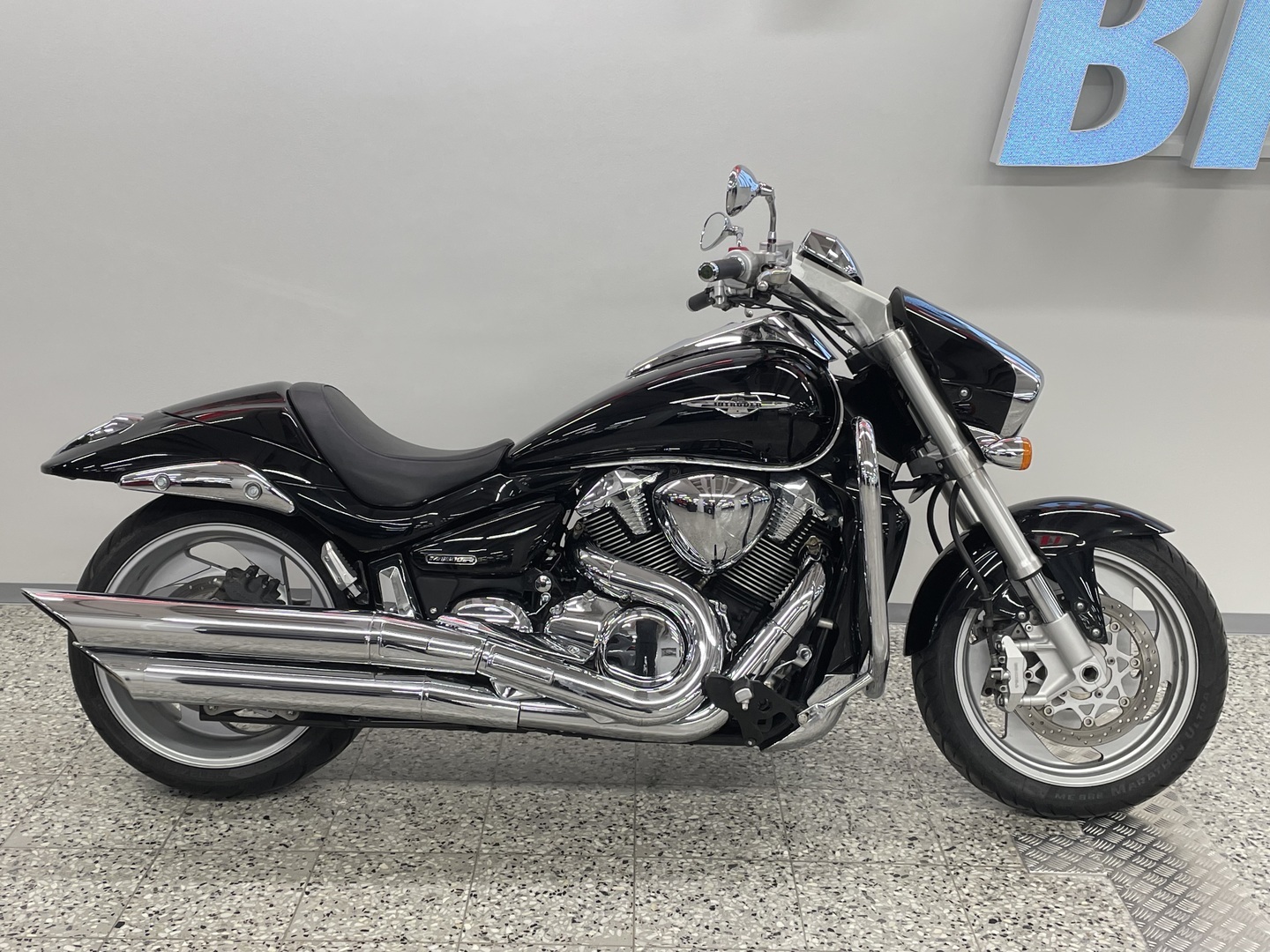 SUZUKI INTRUDER 2008