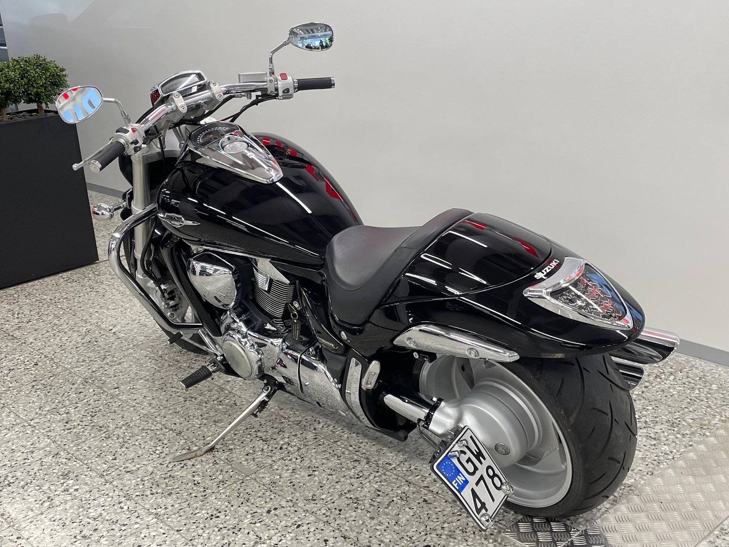 SUZUKI INTRUDER 2008
