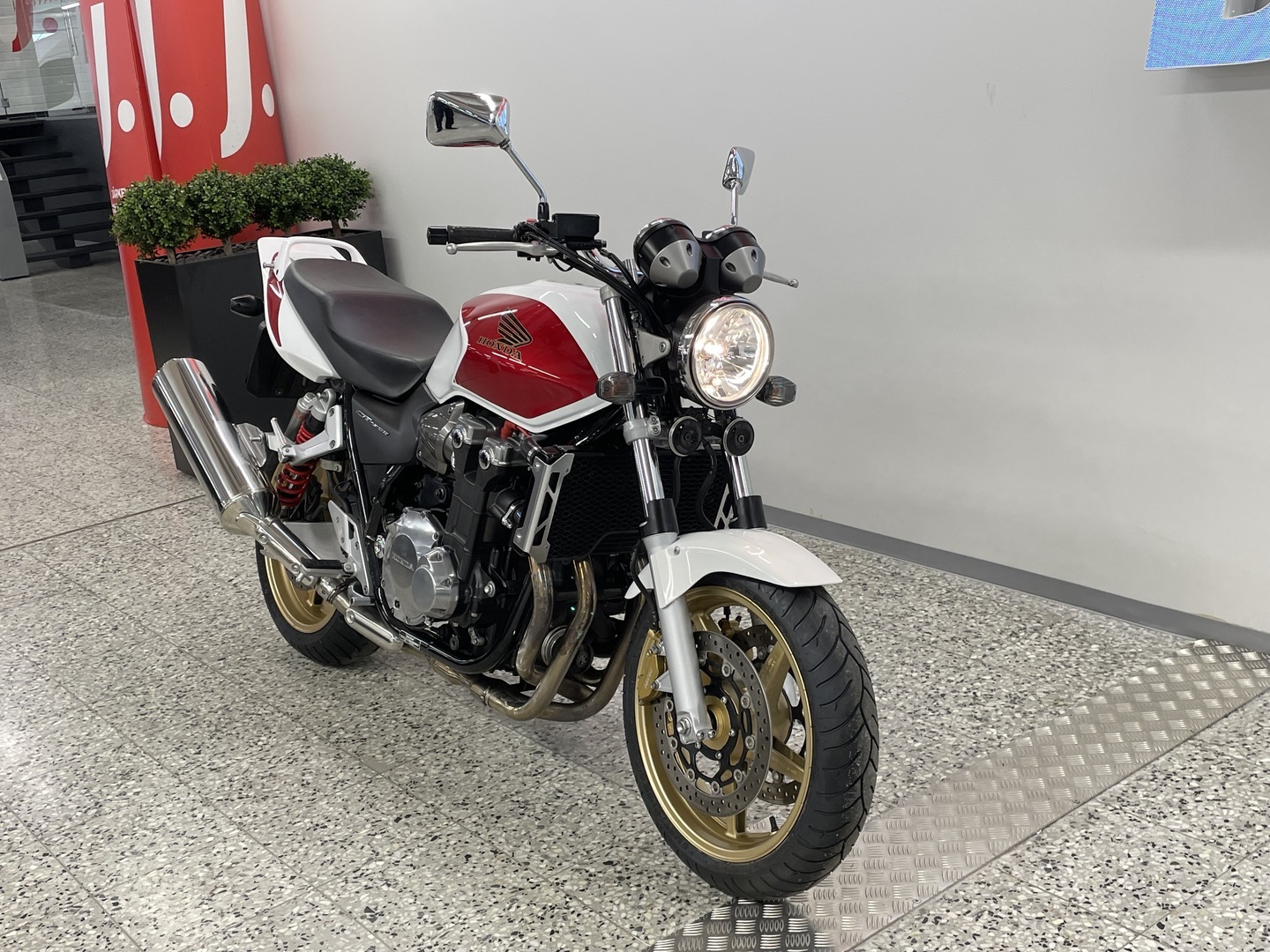 HONDA CB 2008