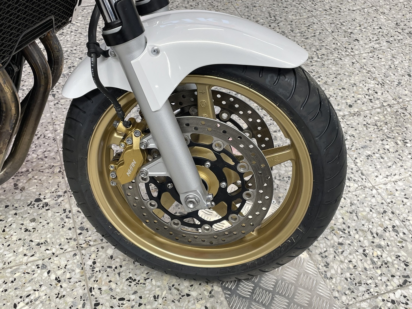 HONDA CB 2008