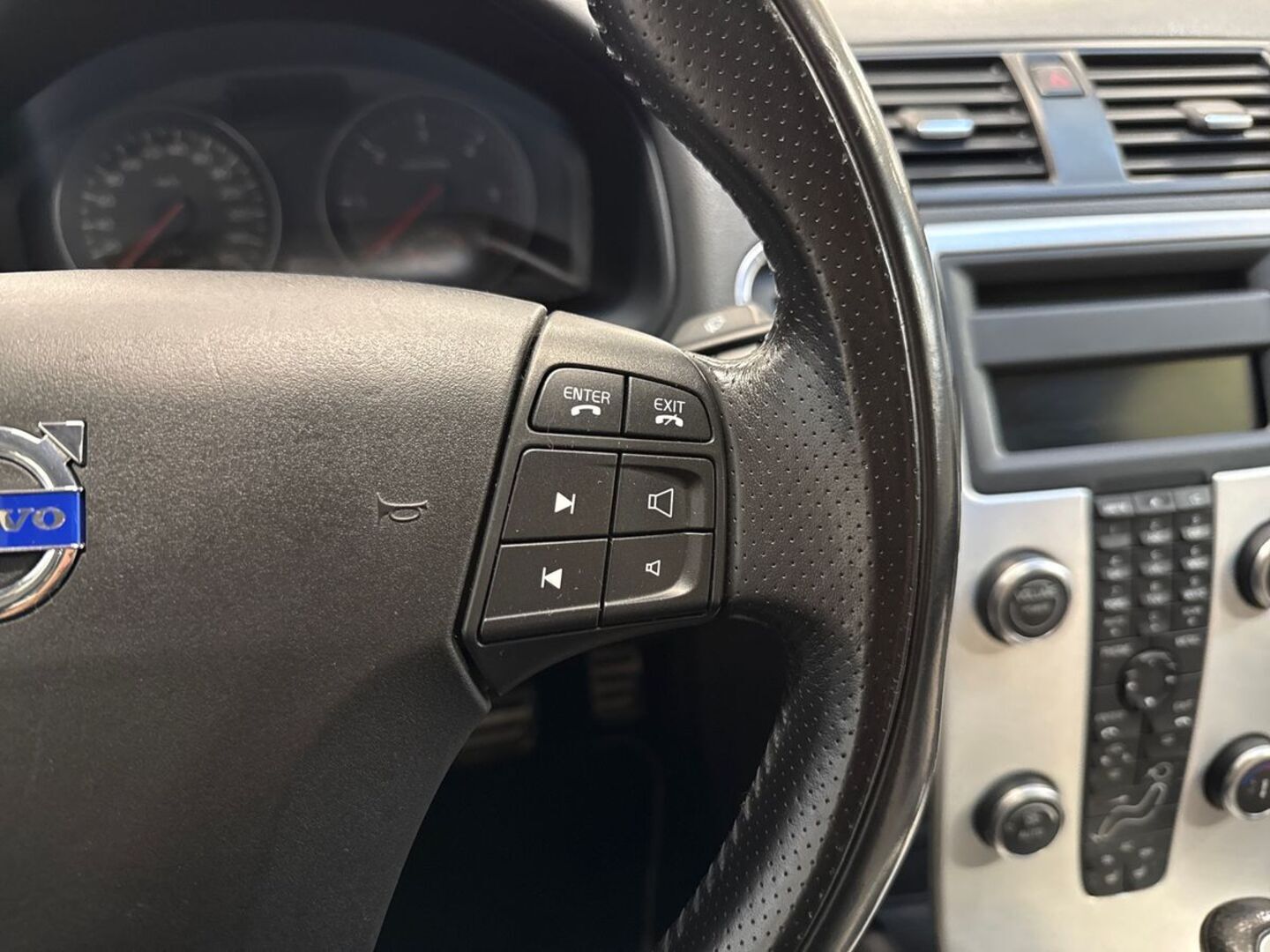 VOLVO S40 2011