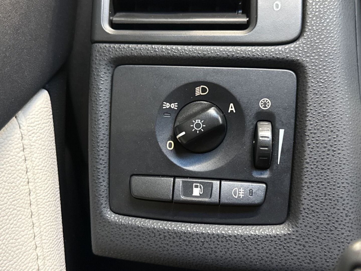 VOLVO S40 2011