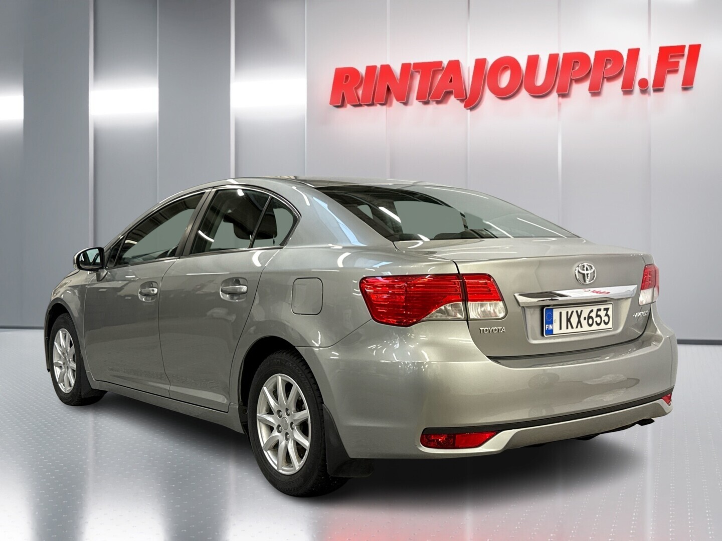 TOYOTA Avensis 2012