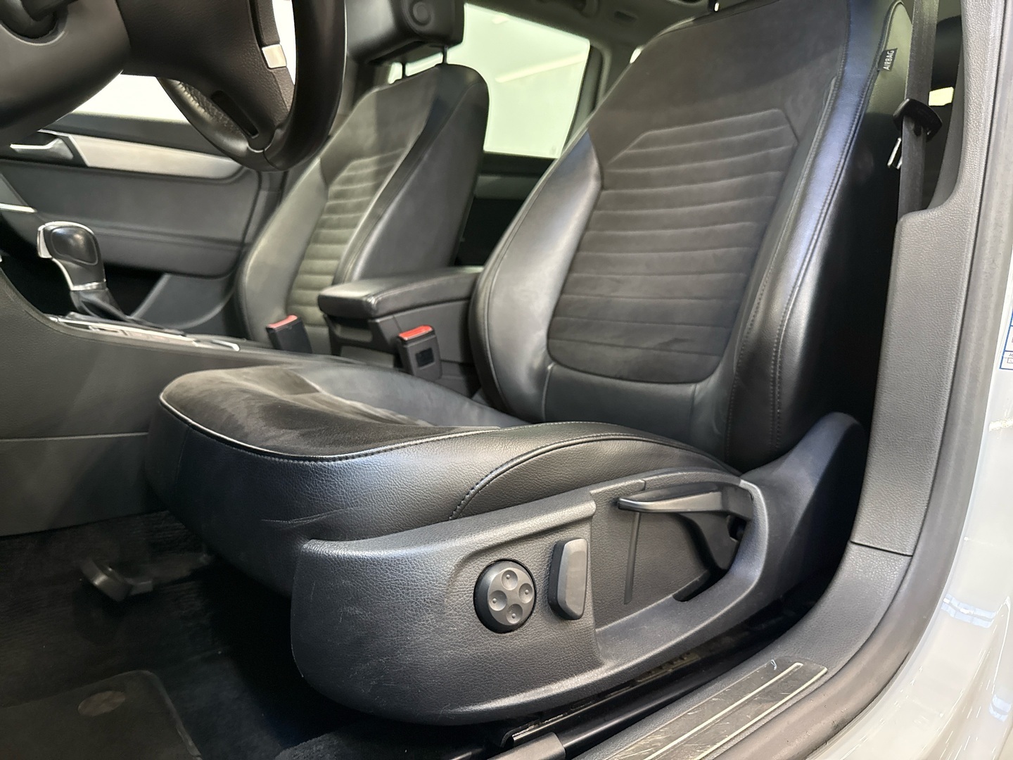 VOLKSWAGEN Passat 2013