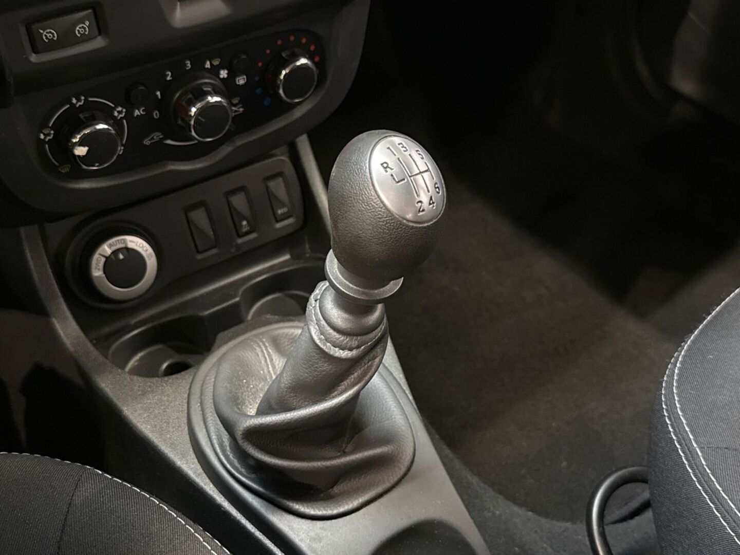DACIA Duster 2014