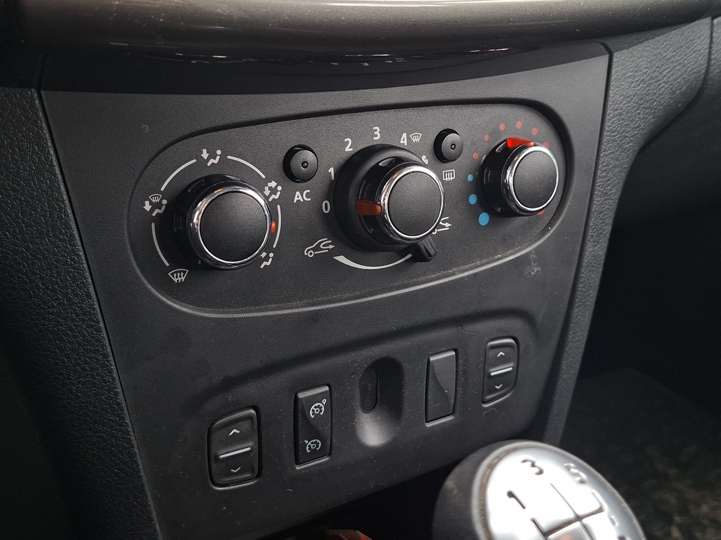 DACIA Sandero 2014