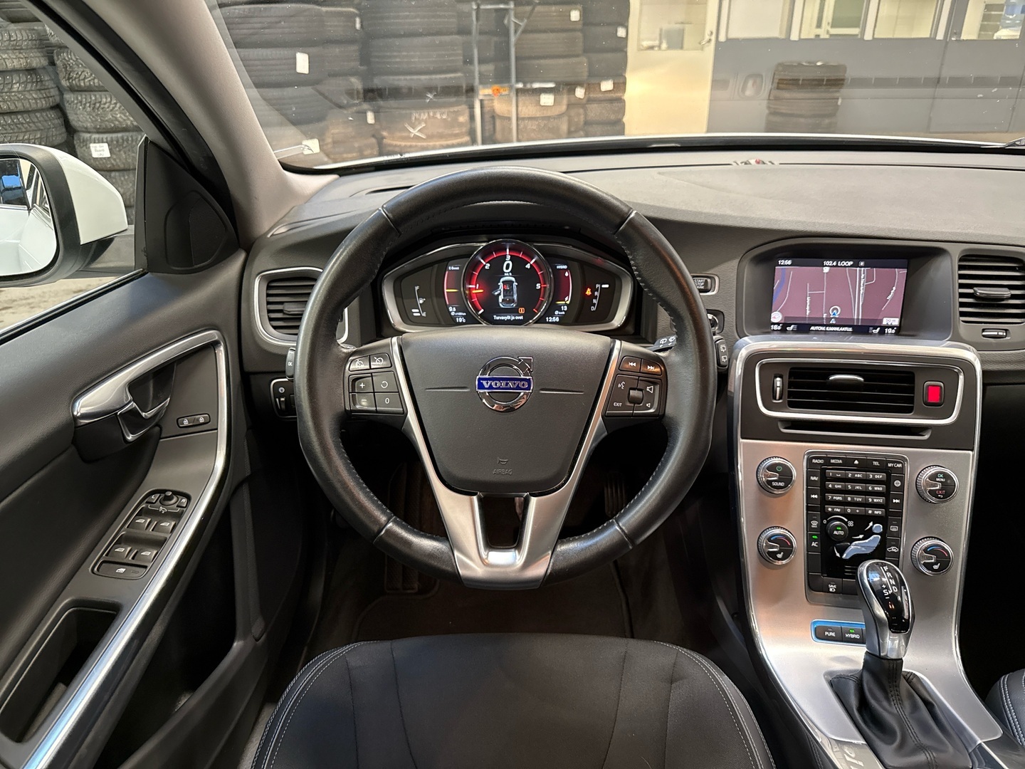VOLVO V60 2018