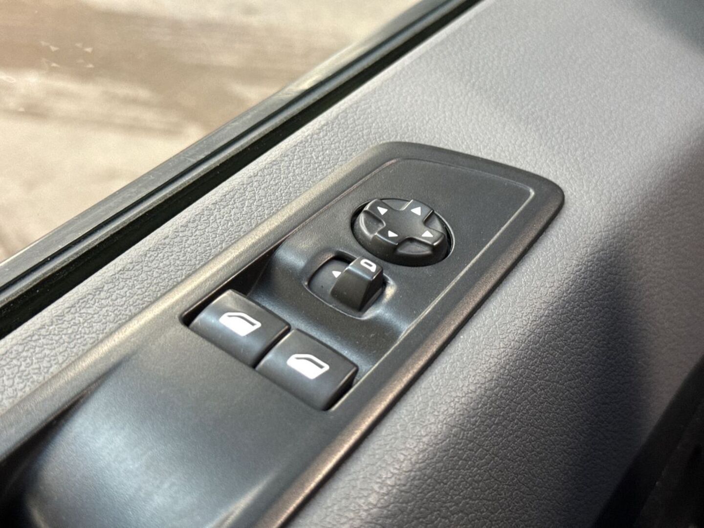 PEUGEOT Expert 22
