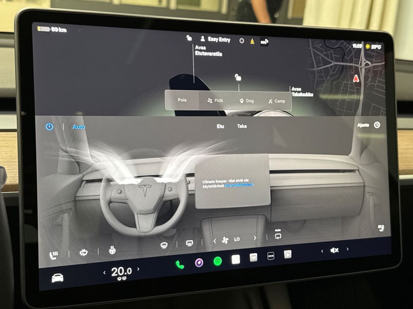 TESLA Model 3 2022