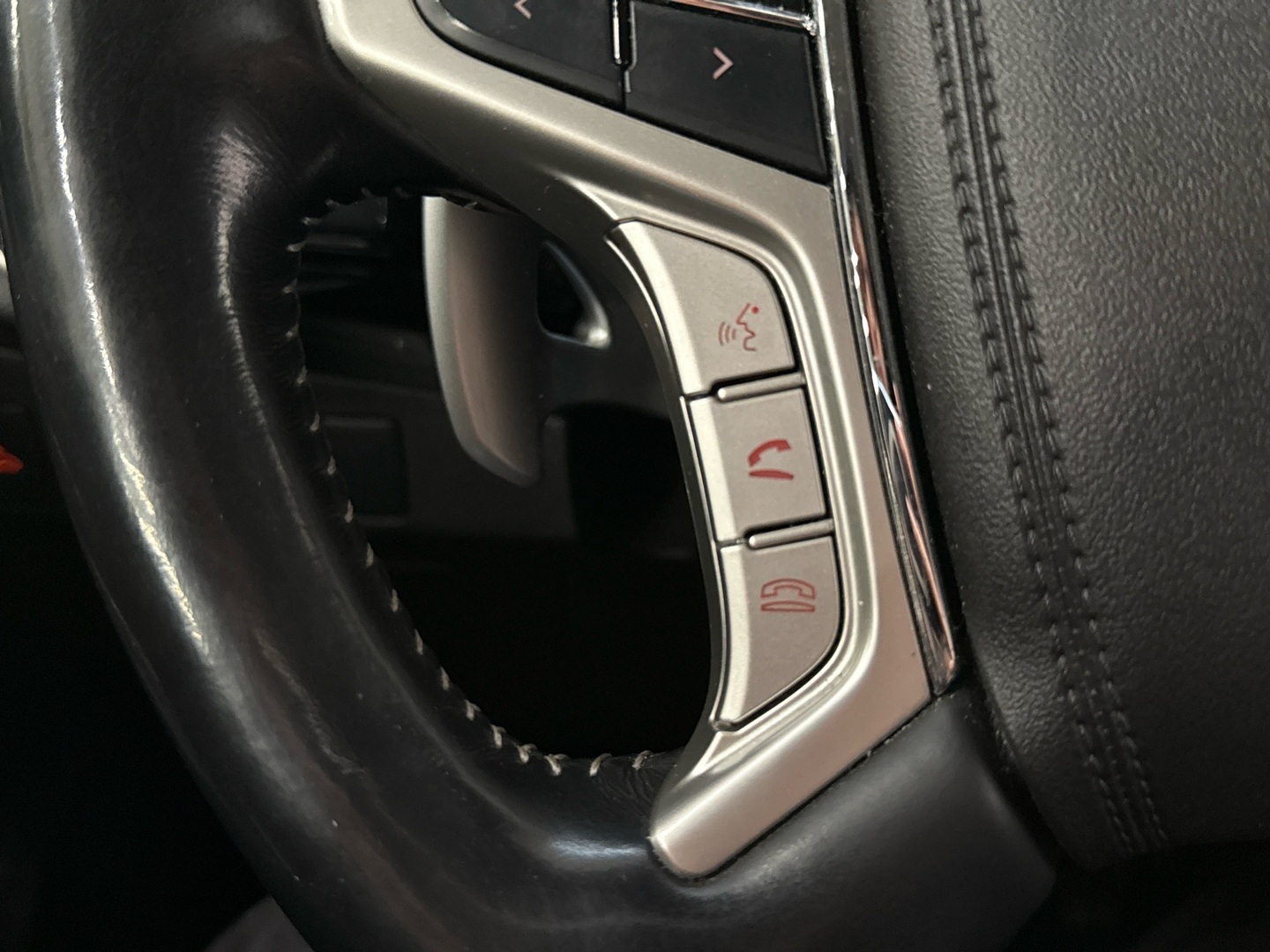 MITSUBISHI Outlander PHEV 2019