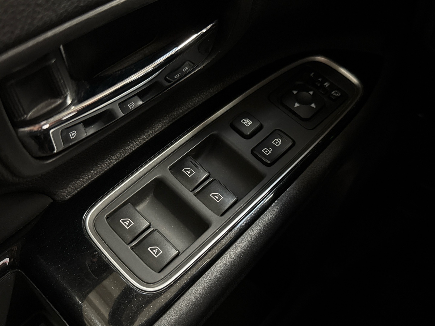 MITSUBISHI Outlander PHEV 2019