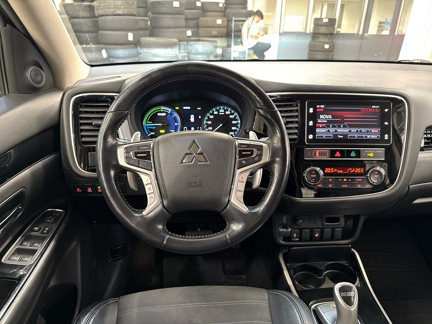 MITSUBISHI Outlander PHEV 2019