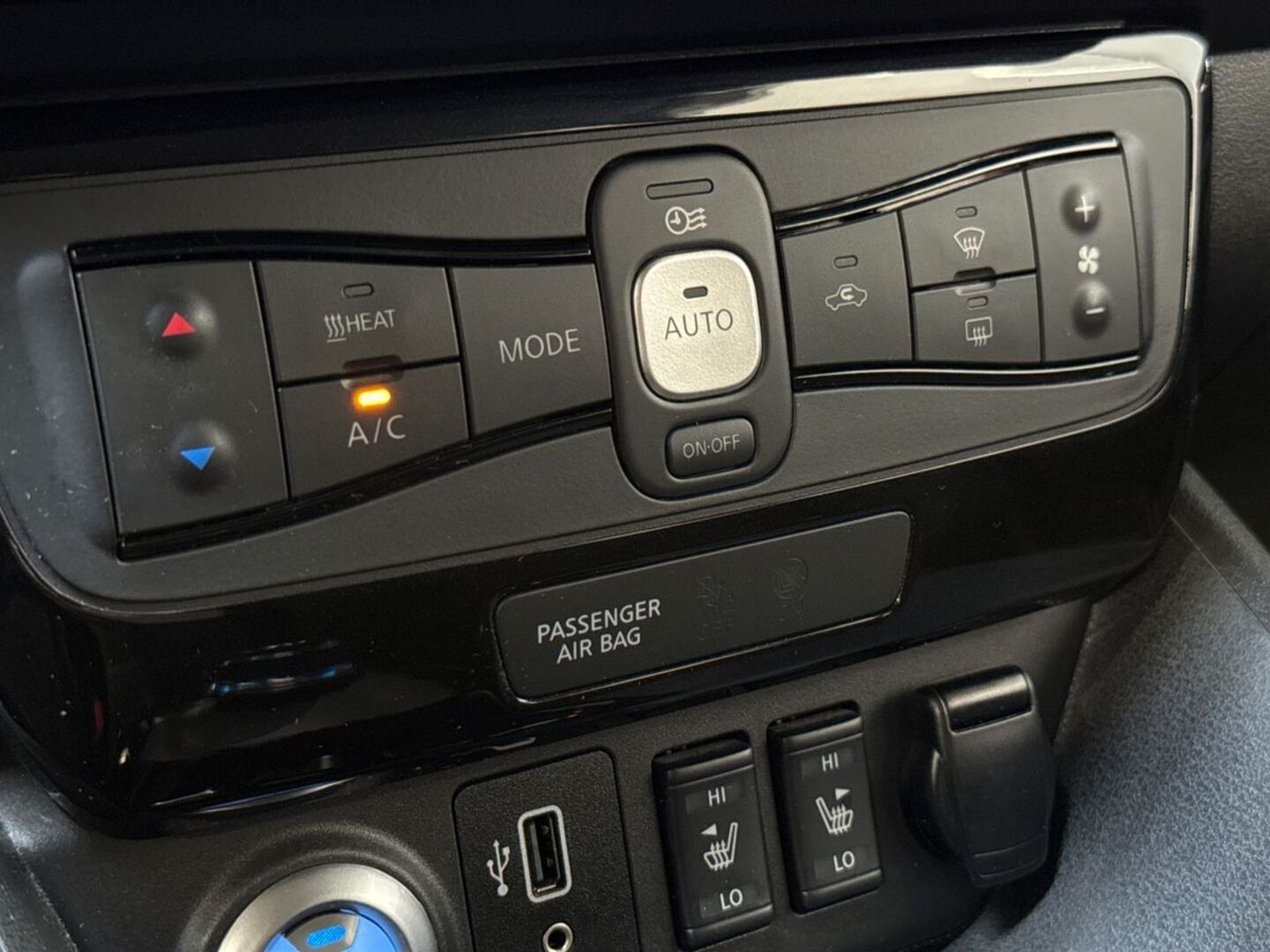 NISSAN Leaf 2020