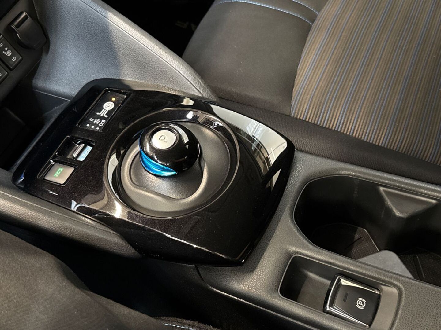 NISSAN Leaf 2020