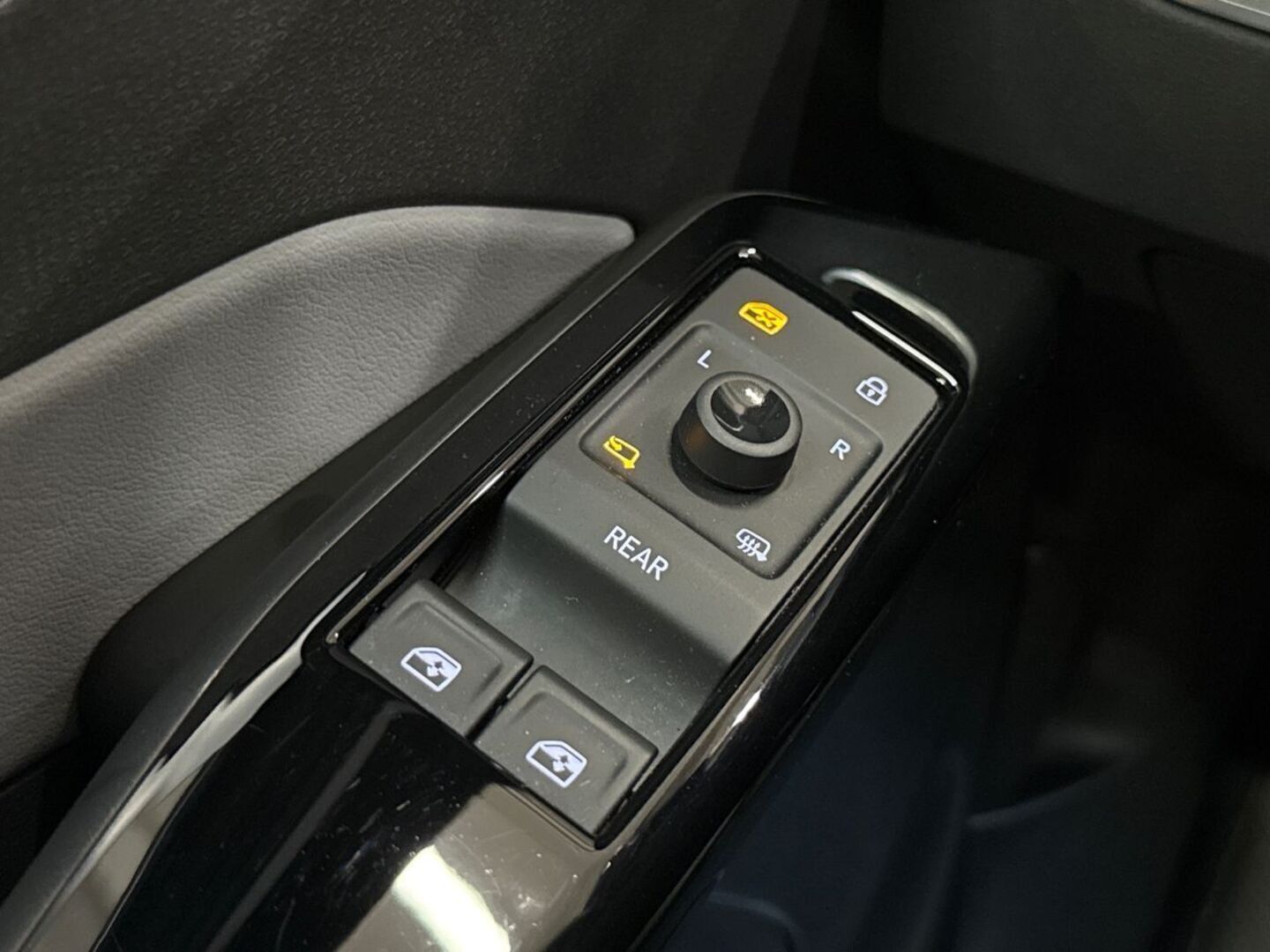 VOLKSWAGEN ID.3 29