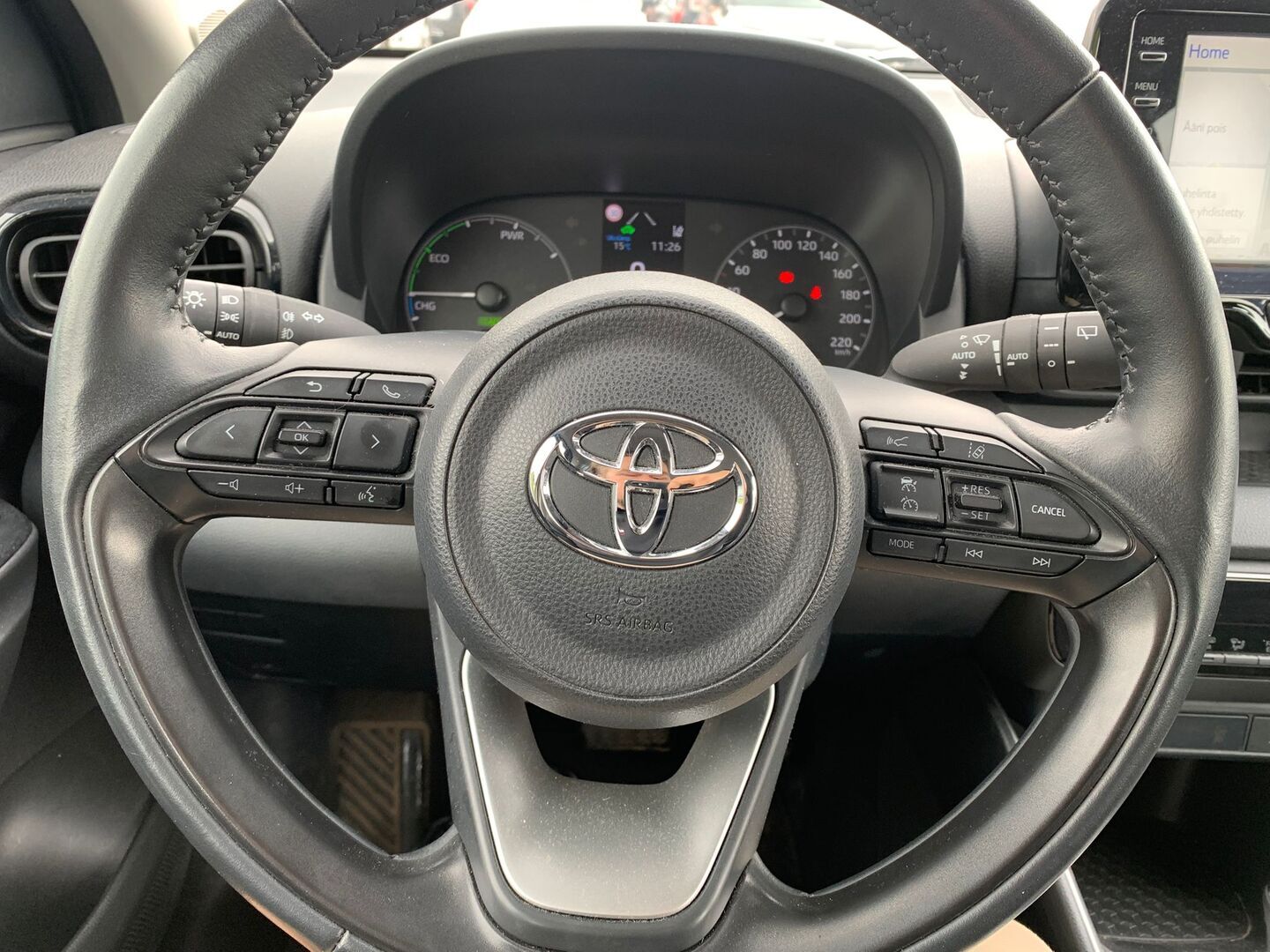 TOYOTA Yaris 2023