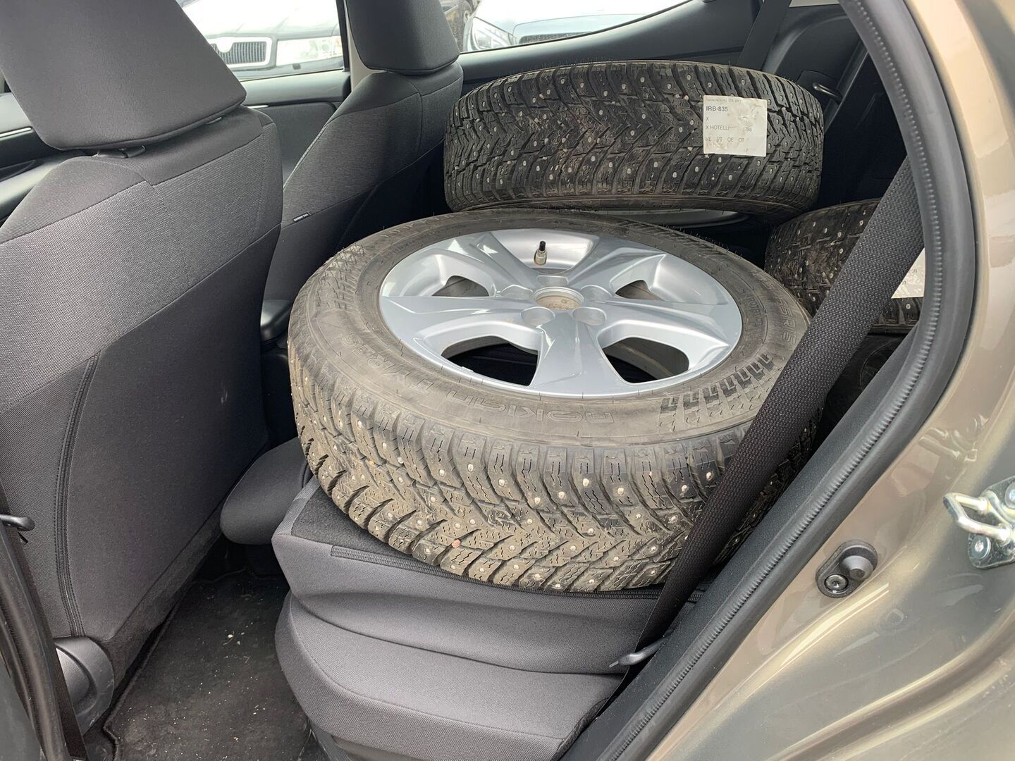 TOYOTA Yaris 2023