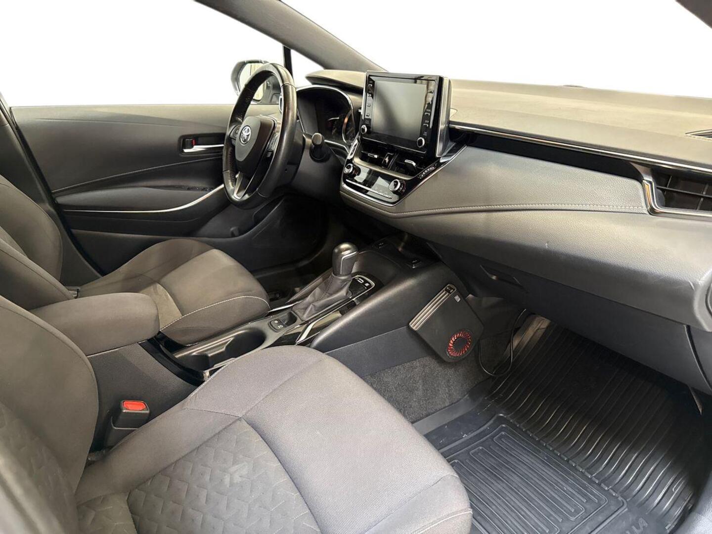 TOYOTA Corolla 2021