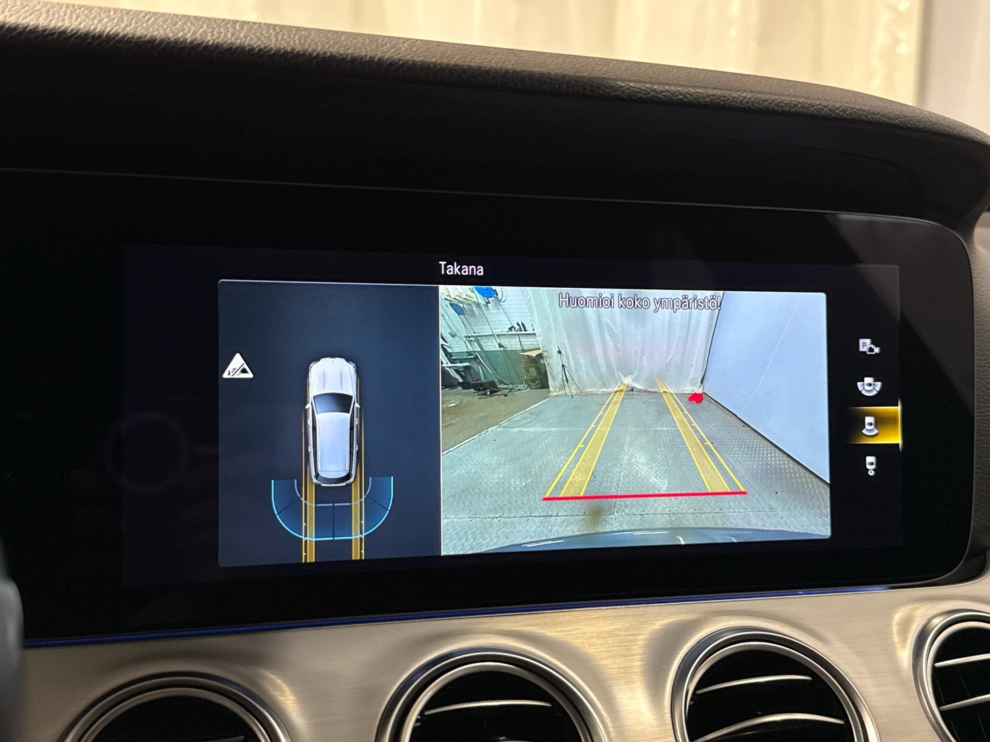 MERCEDES-BENZ E 2021