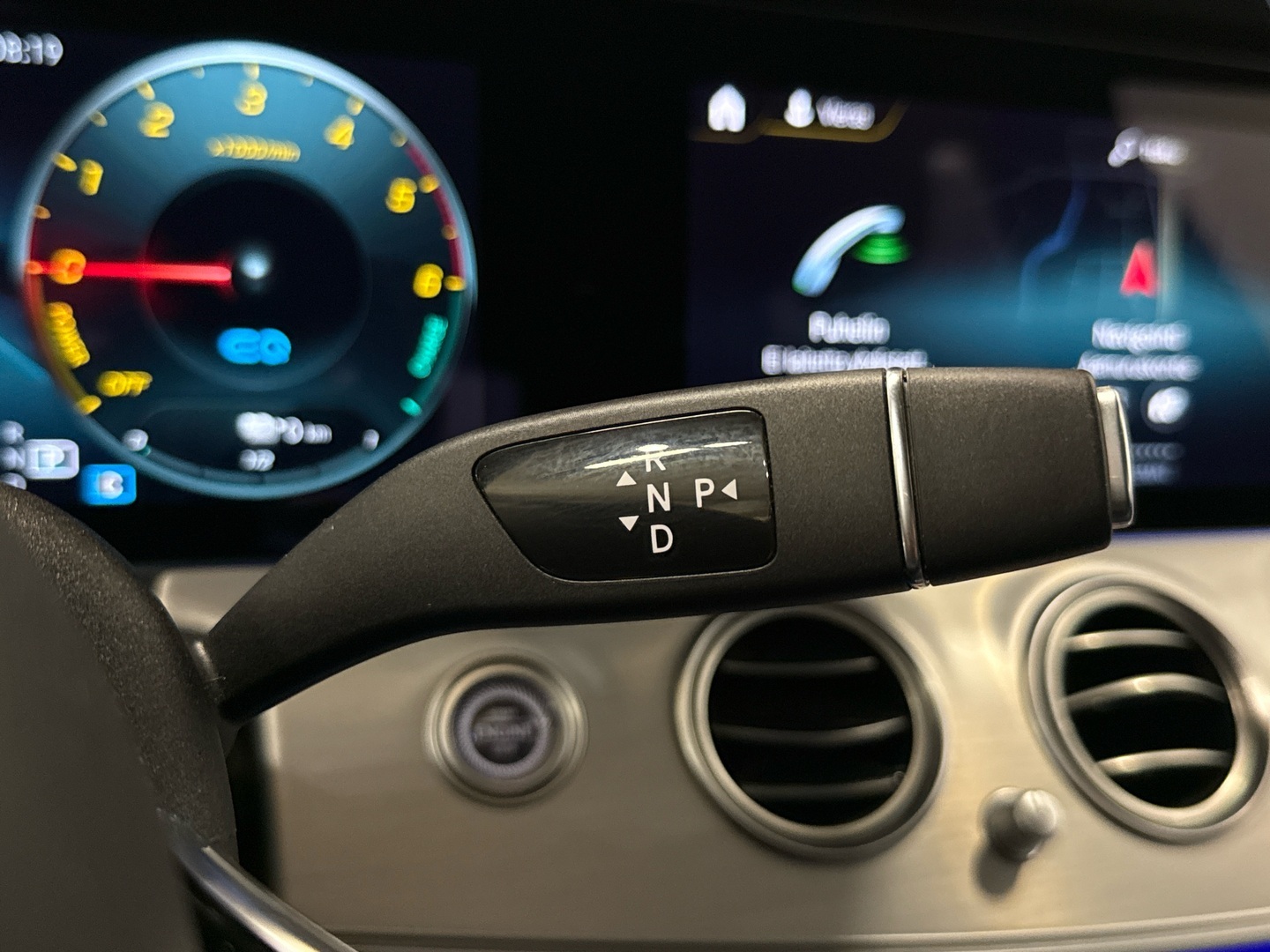 MERCEDES-BENZ E 2021