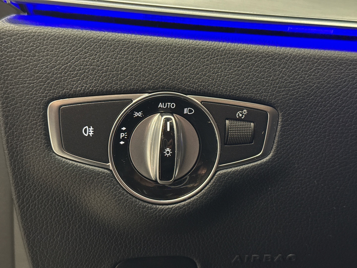 MERCEDES-BENZ E 2021