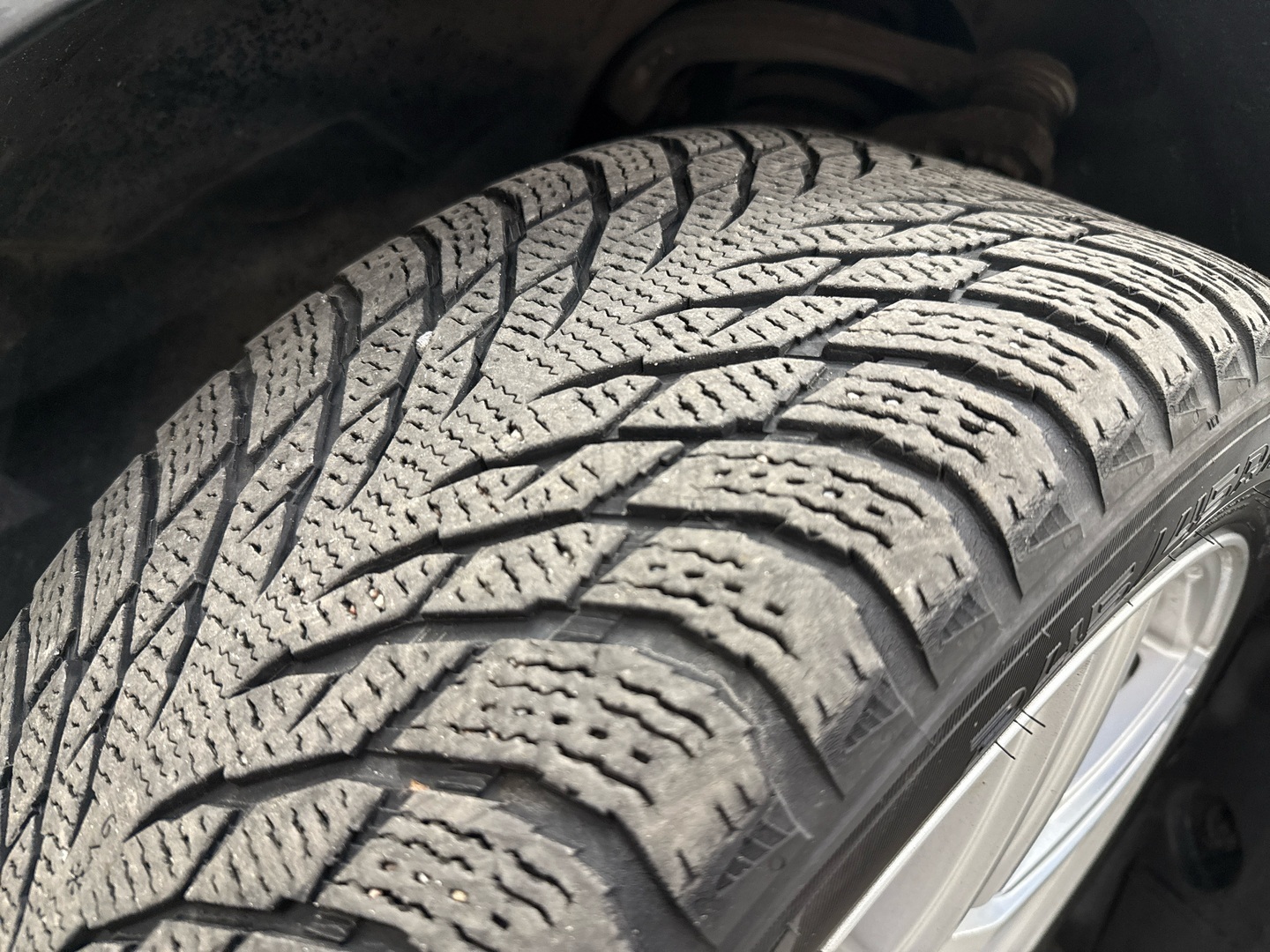 MERCEDES-BENZ E 2021