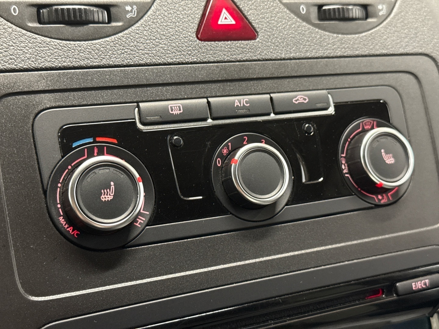 VOLKSWAGEN Caddy 2013