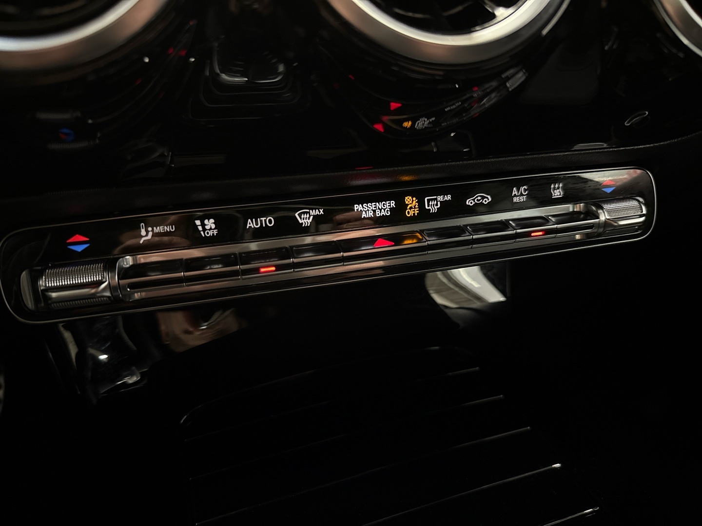 MERCEDES-BENZ CLA 2021